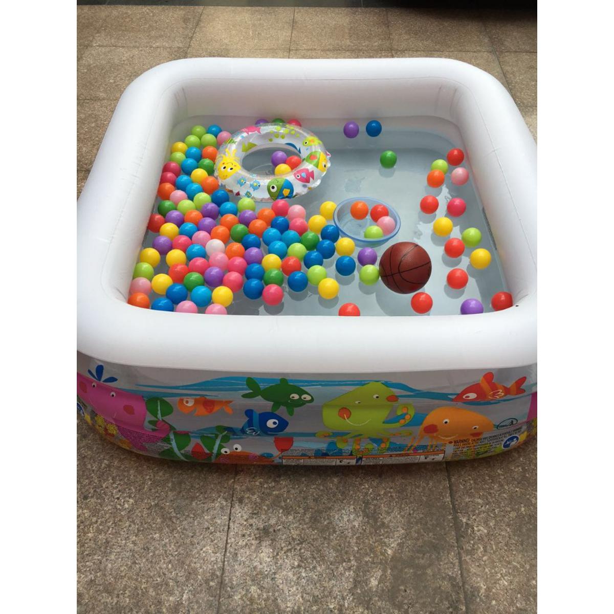 INTEX 57471 - Clear View Aquarium Baby Pool For Kids Inflatable Kids Bath Tub For Children - 62.5 x 62.5 x 19.5 IN
